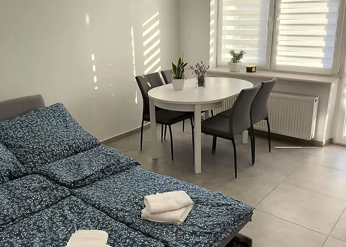 Przy Cukierni 公寓 Knurów